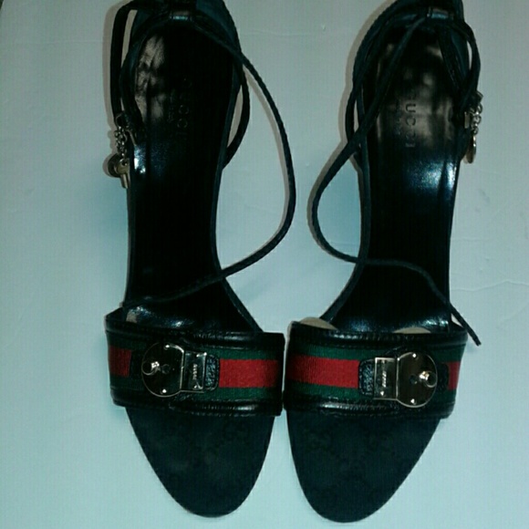 Gucci Shoes - ♡AUTHENTIC GUCCI SANDALS♡